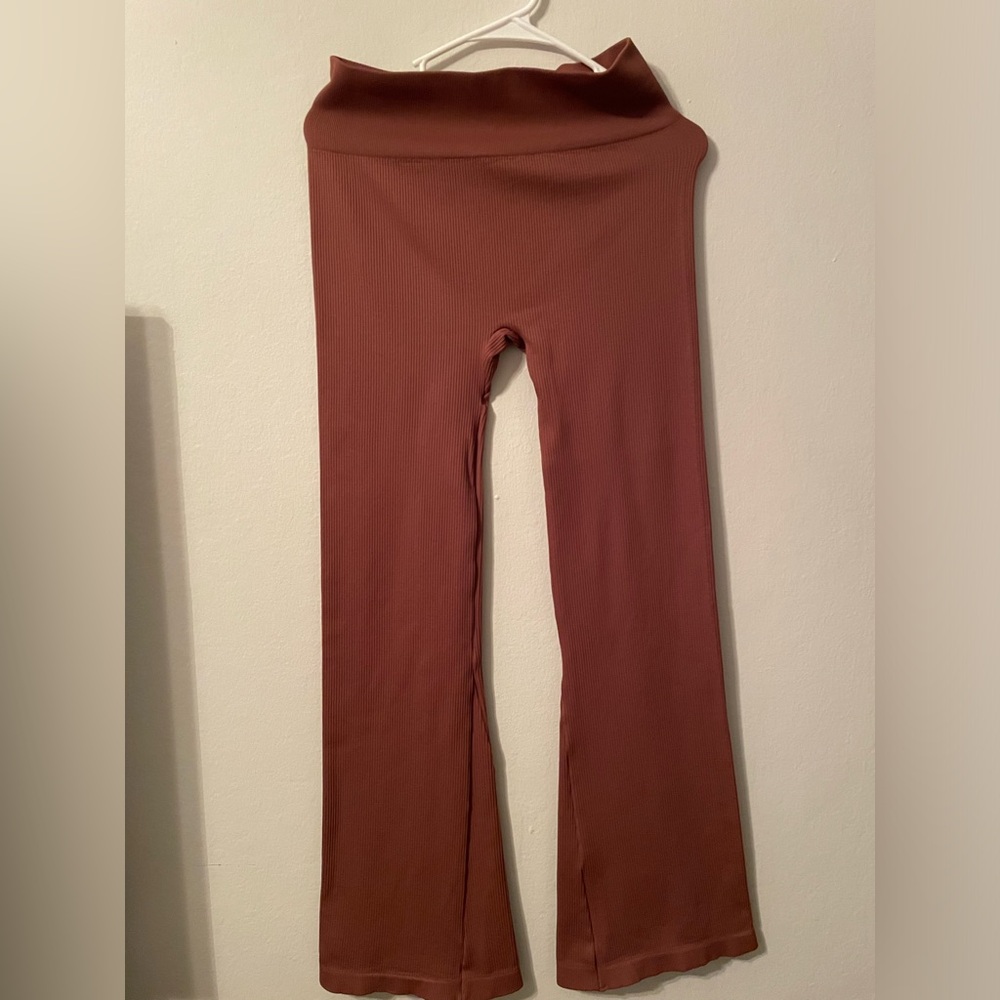Women's Ribbed Brown Leggings